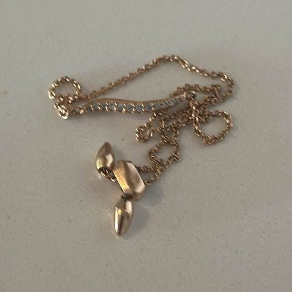 Kendra Scott gold bracelet